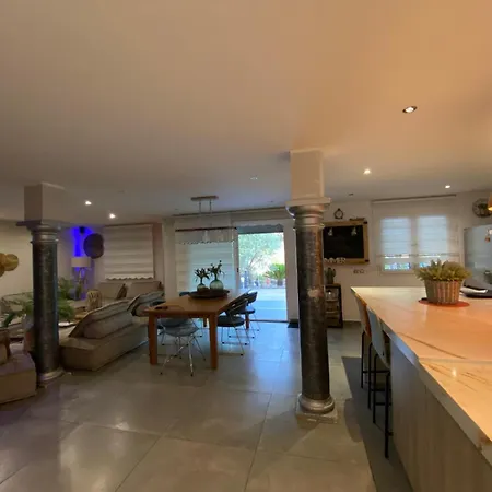 Villa Avec Piscine *