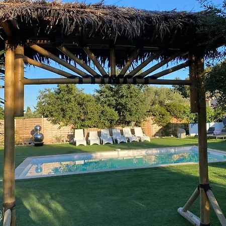 Avec Piscine
